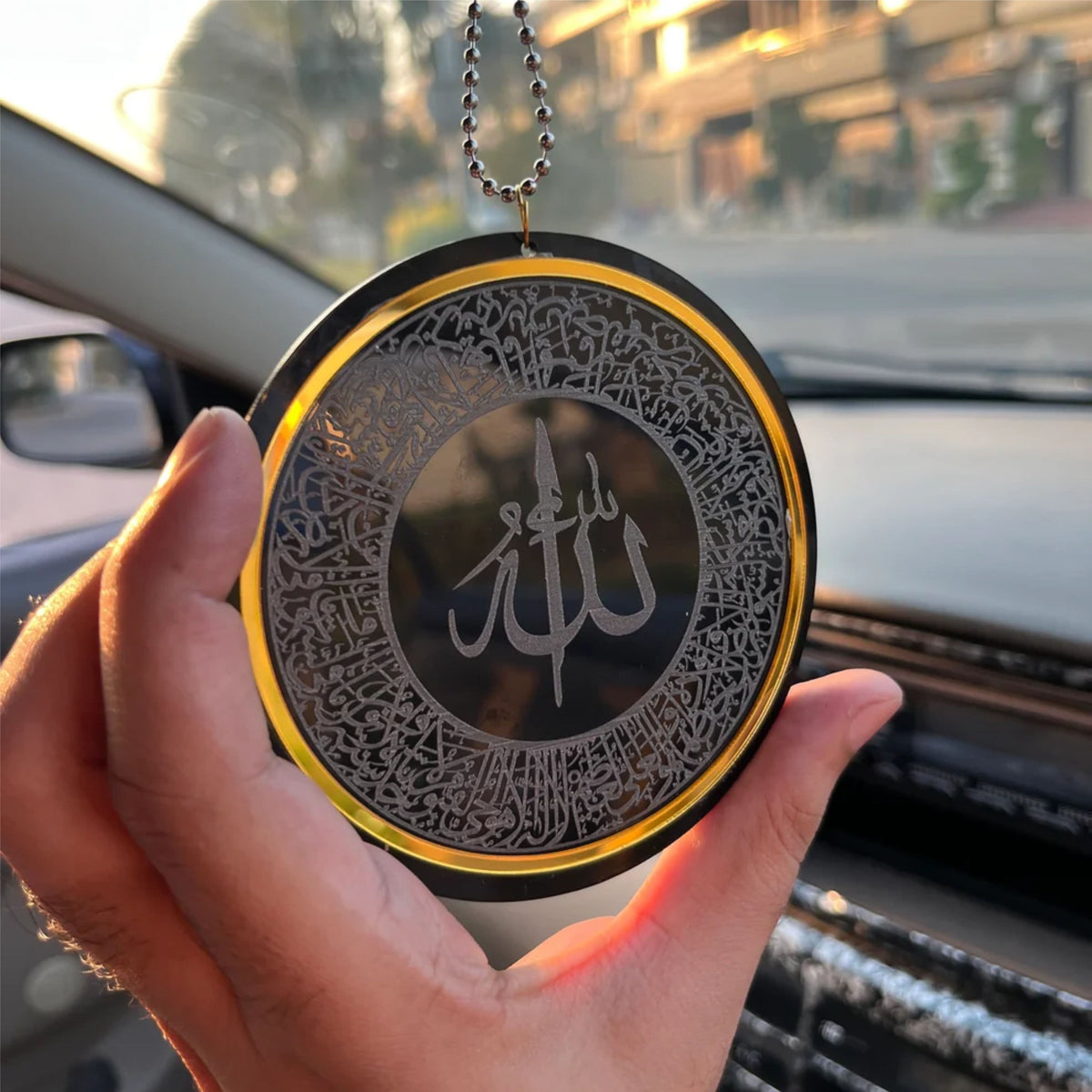 Circle border shape ayatal kursi and safar ki dua Car Hanging (05)